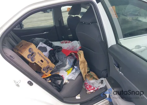 2021 Toyota Camry Le из США, поврежденный, VIN 4T1C11AK1MU598688